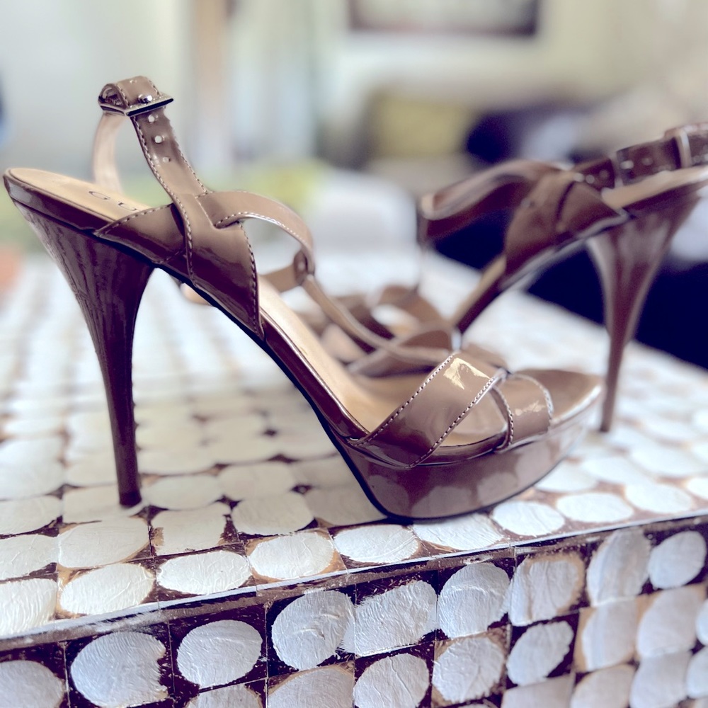 Authentic GUESS patent leather 5” stiletto sandal